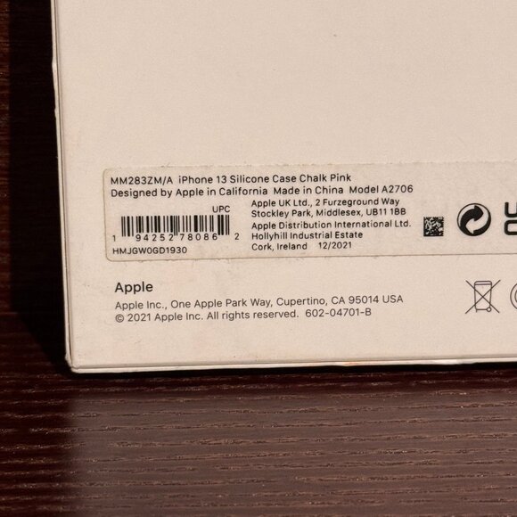 Apple iPhone 13 Silicone Case - Chalk Pink - Picture 4 of 4